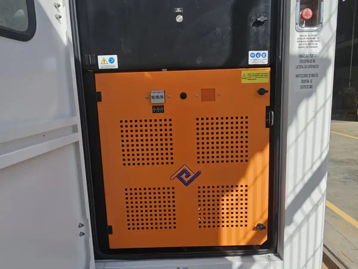 Porta do painel de gerador silenciado com carenagem e botão de emergência, MA